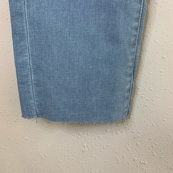 Levi’s Curvy Straight Crop Women’s Light Blue Jeans Size 27 NWT - Picture 9 of 13